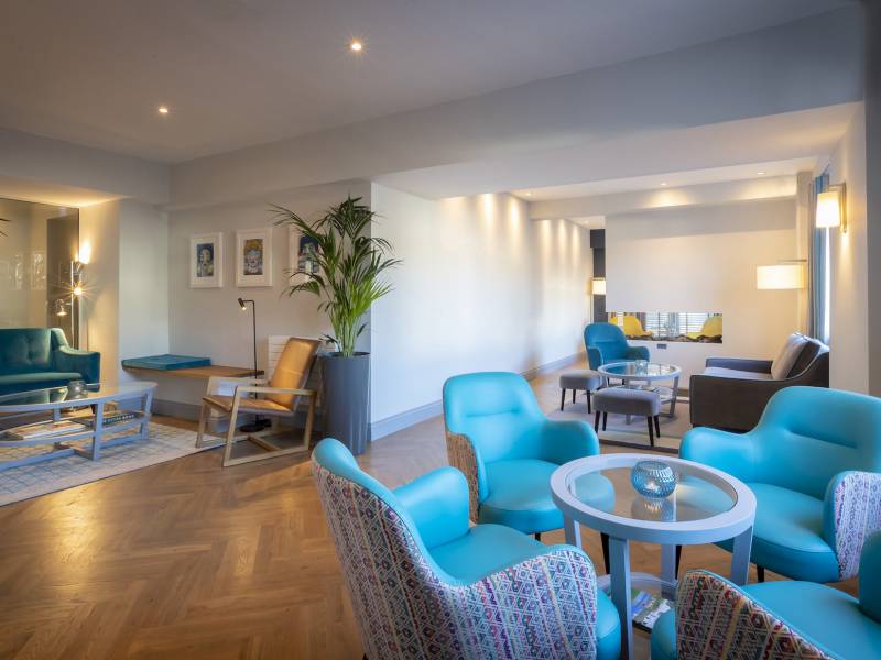 Lancaster Lodge, Interiors: Lounge