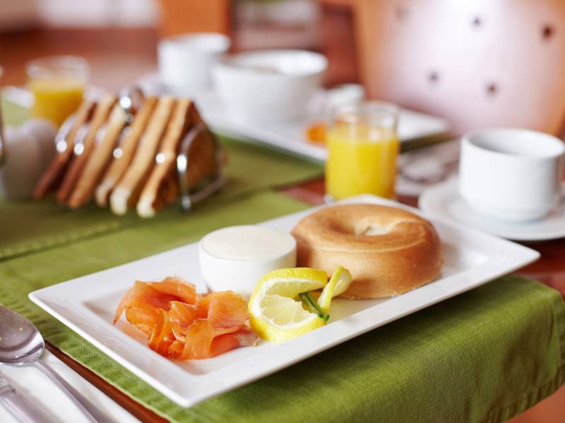 Breakfast Room: Breakfast setup