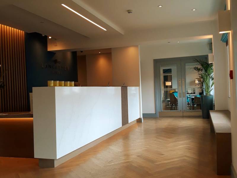 Lancaster Lodge, Interiors: Lobby